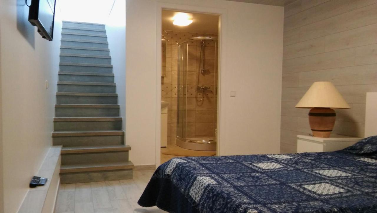 Columba Livia Guesthouse Palanga Exterior photo